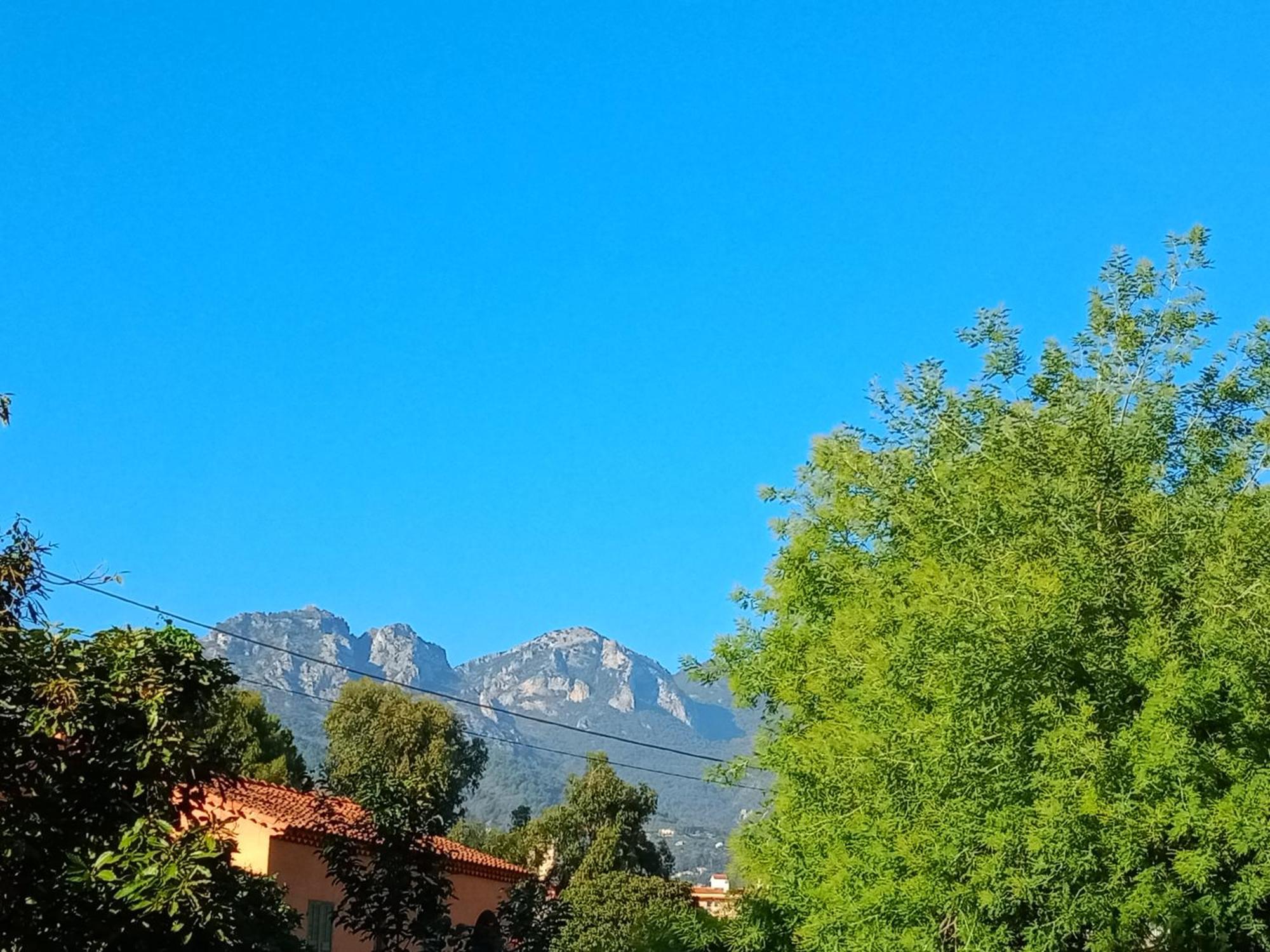 Appartement Au Calme Menton Luaran gambar